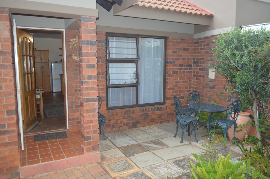 3 Bedroom Property for Sale in Flamwood North West
